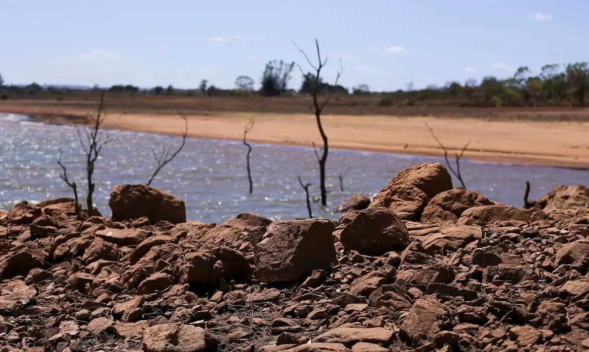Prognóstico agroclimático: Inmet alerta produtores rurais sobre seca no Norte e chuvas excessivas no Sul